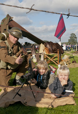 Boys with Bren gun